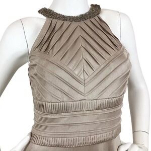 Calvin Klein Elegant Gray Sleeveless Dress